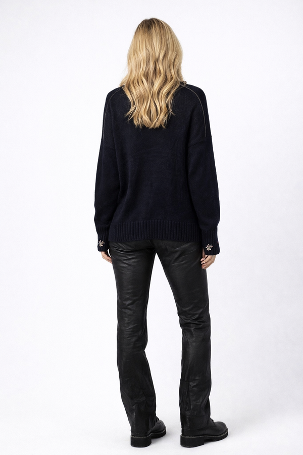 Embroidered Abstract Motif 100% Wool Sweater – Artistic & Cozy