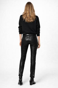 Raglan Sleeve 100% Cotton Sweatshirt with Embroidered Letters "Art Is Truth" in Black