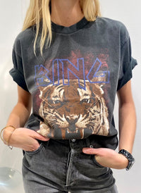 Vintage Black Tiger Graphic T-Shirt – 100% Cotton, Loose Fit, Washed Fabric