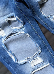 Destroyed Boyfriend Jeans in Dark Blue