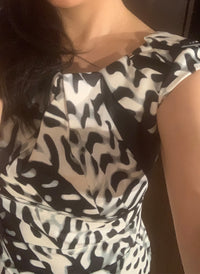 Low Back Sculpted Pencil Dress in Black & White